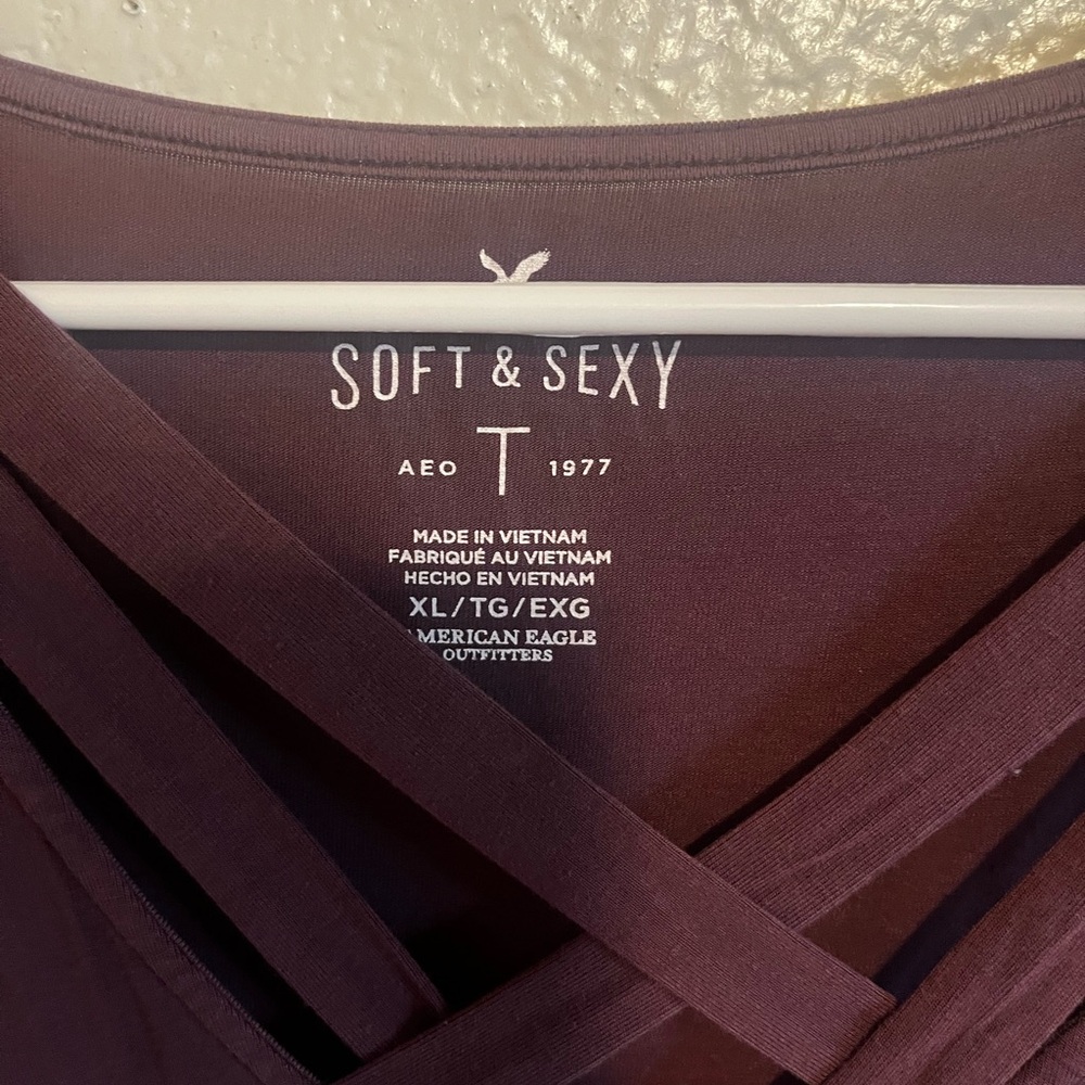 Women’s long sleeve top